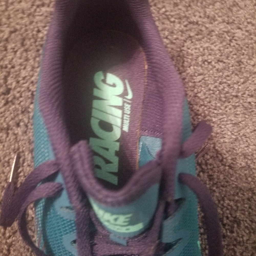 Brand New Nike Running Cleats. Size 9.5 - Picture 2 of 5
